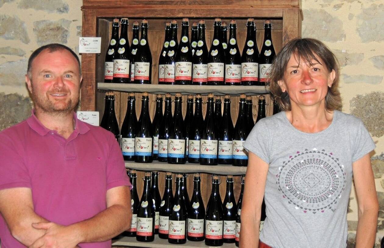 EARL BAGNOLES DE POM - M DUBREUIL.L - CIDRE ET POIRE EARL BAGNOLES DE POM - M DUBREUIL.L - CIDRE ET POIRE